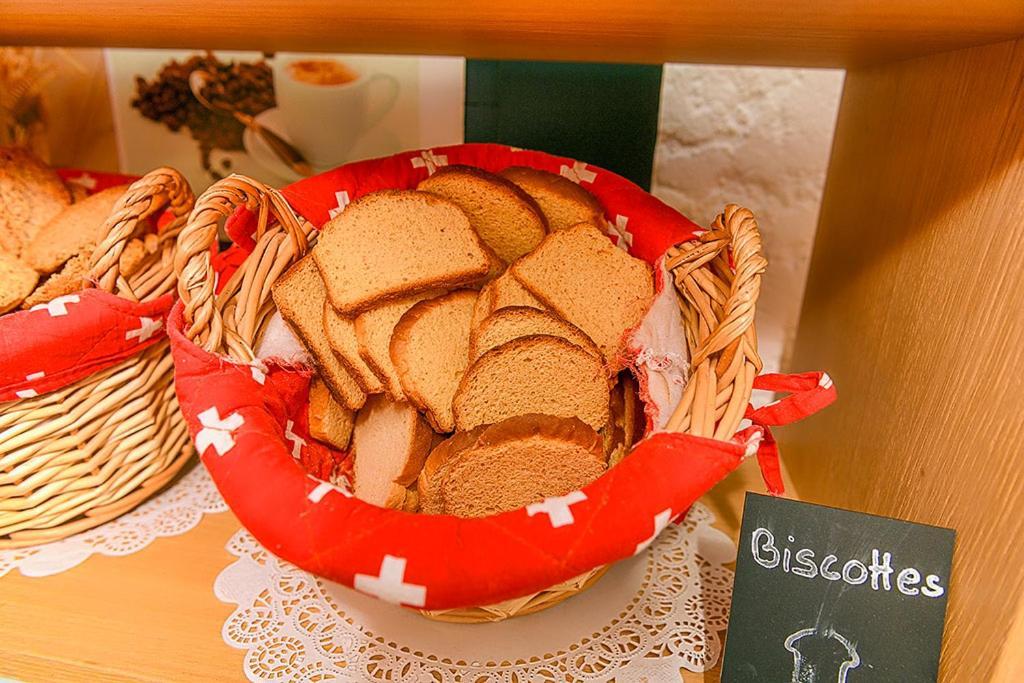 Hotel Des Alpes Bulle Center Екстер'єр фото
